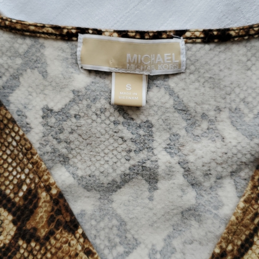 Blouse - Picture 2 of 4